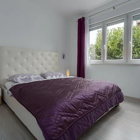 Enny Fuer 4 Personen In Nur 300m Vom Und 10 Gehminuten Vom Altstadt *